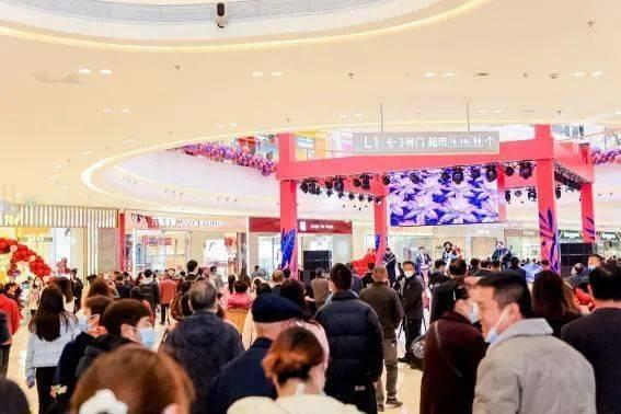 保山吾悦广场爆料事件视频,事件真相揭秘  第1张